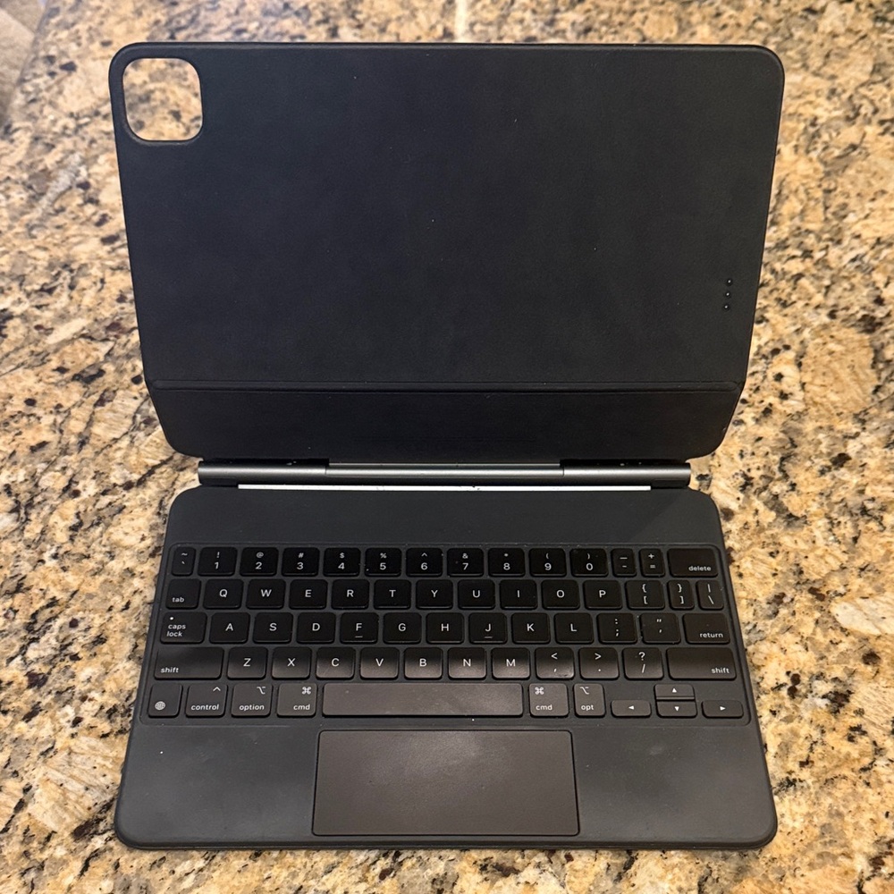 Apple Magic iPad Keyboard Case - Black